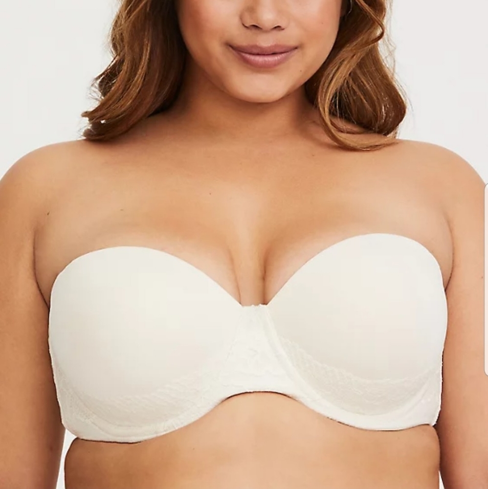 Torrid ivory lace push up strapless multiway bra